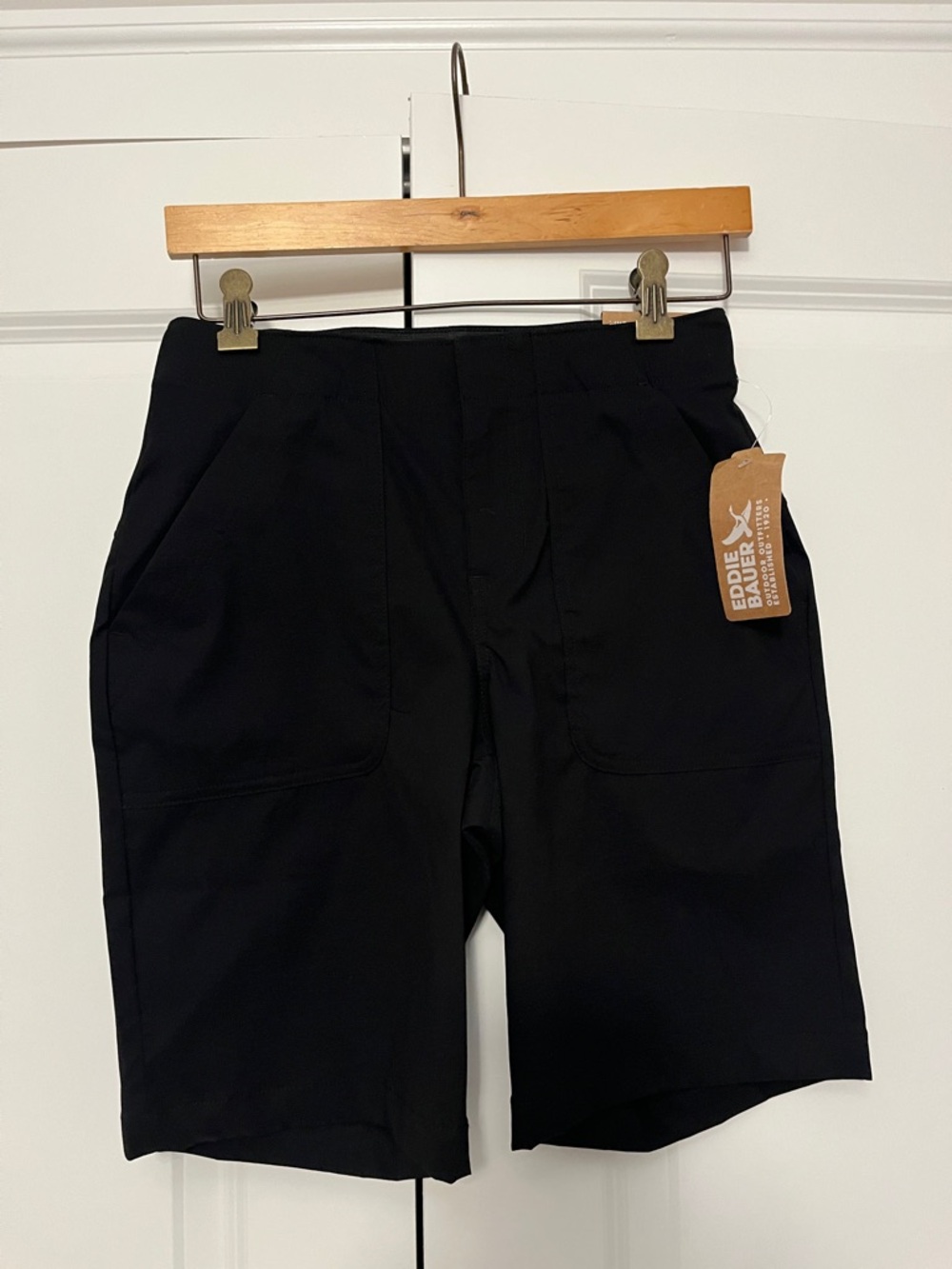 Eddie Bauer Black Horizon Bermuda high rise shorts NEW NWT - Picture 4 of 6
